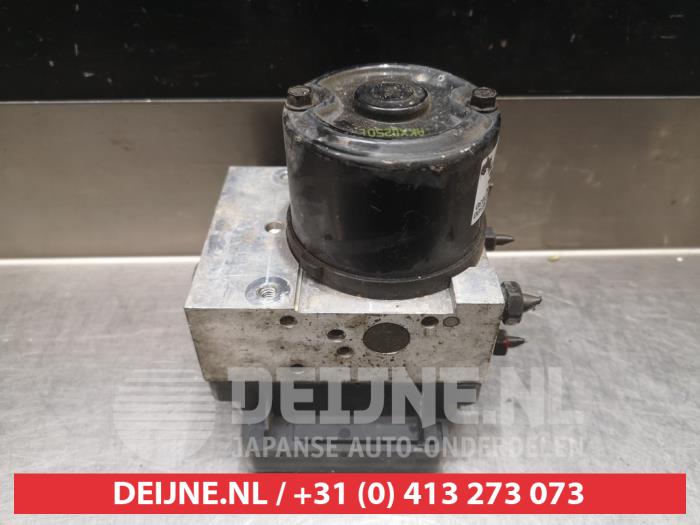 Gebruikte ABS Pomp Kia Magentis (GE) 2.0 CVVT 16V Prijs € 35,00 Margeregeling aangeboden door V.Deijne Jap.Auto-onderdelen BV