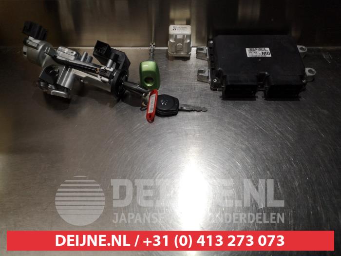 Suzuki Splash Slotenset Cilinder (compleet) O278634