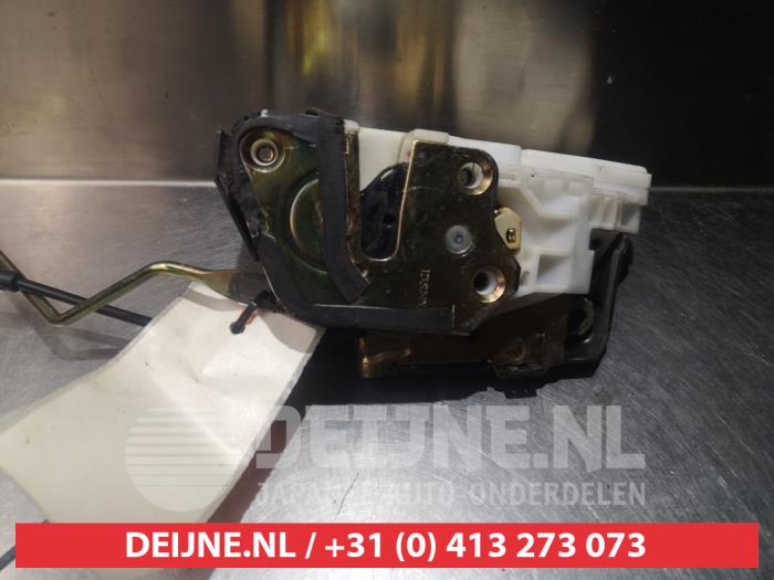 Mitsubishi Pajero Deurslot Mechaniek 2Deurs links O279056