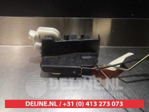 Mitsubishi Pajero Deurslot Mechaniek 2Deurs links O279056 foto 3