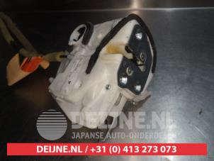 Mazda 2 Front door lock mechanism 4-door, right O280647 photo 3