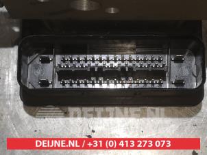 Ssang Yong Kyron ABS pump O337941 photo 4