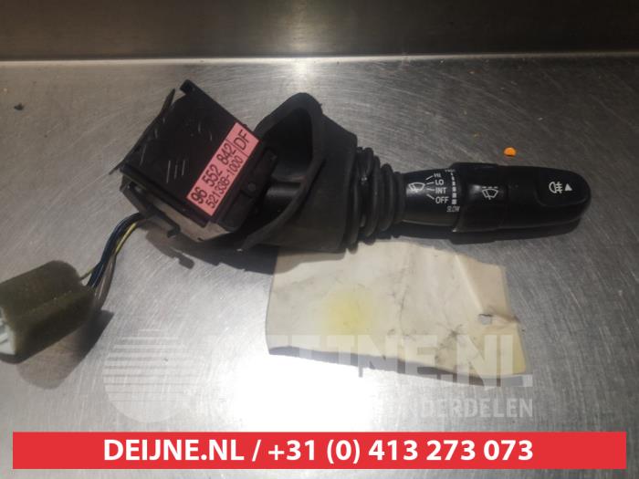 Chevrolet Nubira Steering column stalk O388202