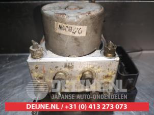 Mazda 323 ABS Pumpe O337191 foto 2