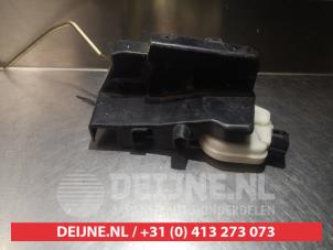 Mitsubishi Pajero Deurslot Mechaniek 2Deurs links O279043 foto 3