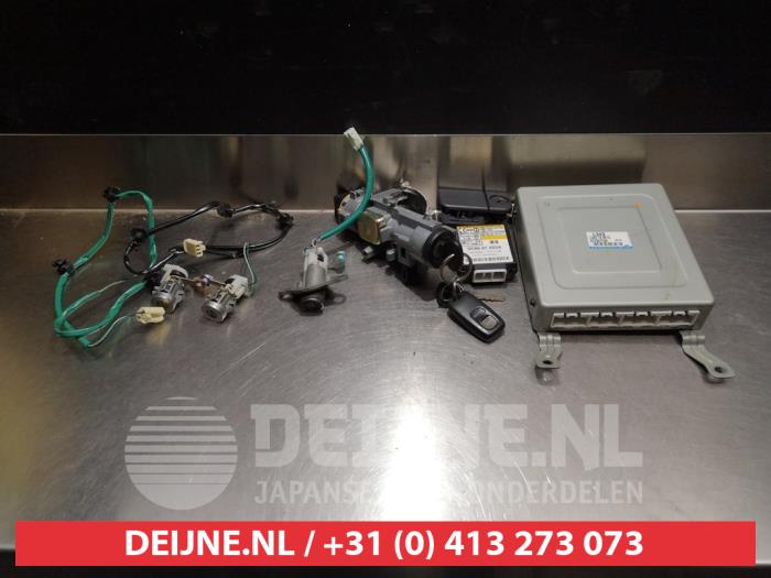 Gebruikte Computer Motormanagement Mazda MPV (LW19/69) 2.3 16V Prijs € 150,00 Margeregeling aangeboden door V.Deijne Jap.Auto-onderdelen BV