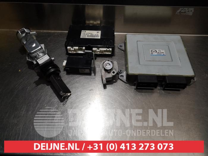 Mazda 5 Steuergerät Motormanagement O344188