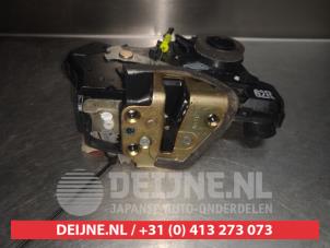 Toyota Corolla Deurslot Mechaniek 2Deurs rechts O279302 foto 3