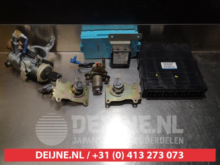 Mitsubishi Pajero Kontaktslot+Sleutel O335594