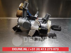 Mitsubishi Pajero Ignition lock + key O335594 photo 2