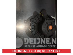 Kia Soul Heating and ventilation fan motor O367091 photo 2