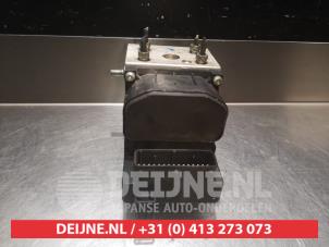 Gebruikte ABS Pomp Nissan King Cab/Pickup 4x4 (D22) 2.5 TDI 16V Prijs € 35,00 Margeregeling aangeboden door V.Deijne Jap.Auto-onderdelen BV