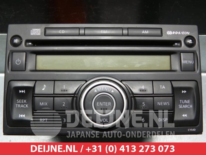 Nissan King Cab Radio O312996