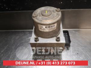 Mitsubishi Space Runner ABS pump O338041 photo 2