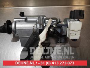 Suzuki Swift Ignition lock + key O335816 photo 2