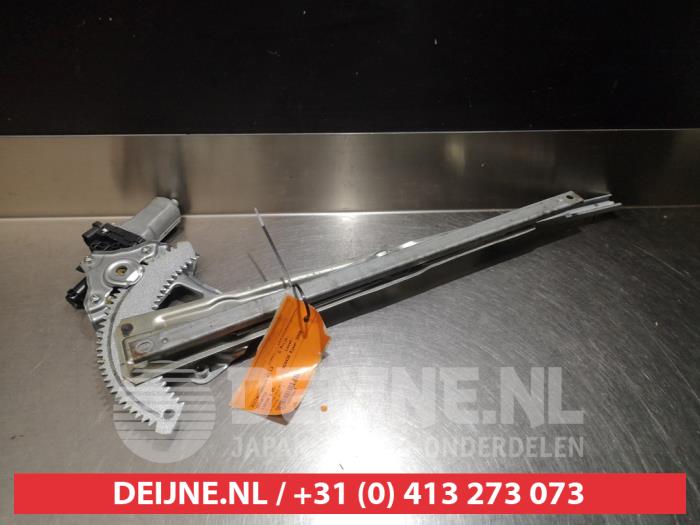 Daihatsu Sirion Fenstermechanik 4-türig links vorne O275934