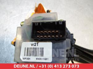 Kia Ceed Ruitenwis Schakelaar O309867 foto 2
