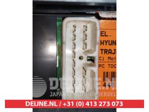 Hyundai Trajet Electric window switch O311286 photo 3