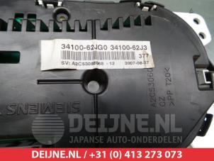 Suzuki Swift Kilometerteller KM O305048 foto 2