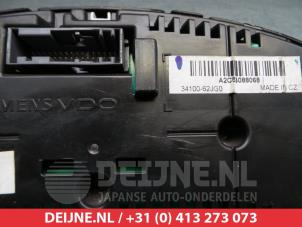 Suzuki Swift Kilometerteller KM O305048 foto 3