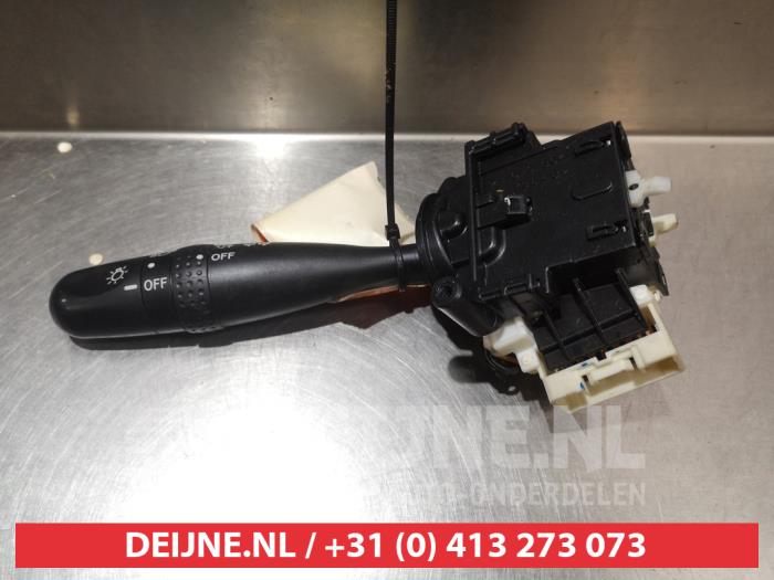 Daihatsu Cuore Licht Schalter O307128