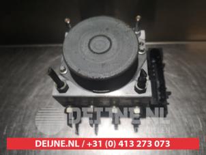 Gebruikte ABS Pomp Mazda MX-5 (NC18/1A) 1.8i 16V Prijs € 150,00 Margeregeling aangeboden door V.Deijne Jap.Auto-onderdelen BV