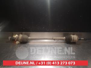 Gebruikte Steekas rechts-achter Mazda CX-7 2.3 MZR DISI Turbo 16V AWD Prijs € 50,00 Margeregeling aangeboden door V.Deijne Jap.Auto-onderdelen BV