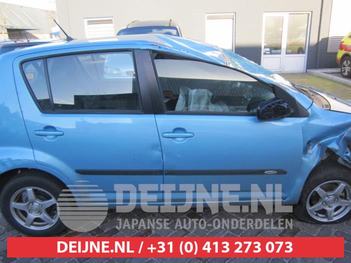 Subaru Justy Türscheibe 4-türig rechts vorne O117919