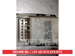 Daihatsu Cuore Multi-functional window switch O312200 photo 2