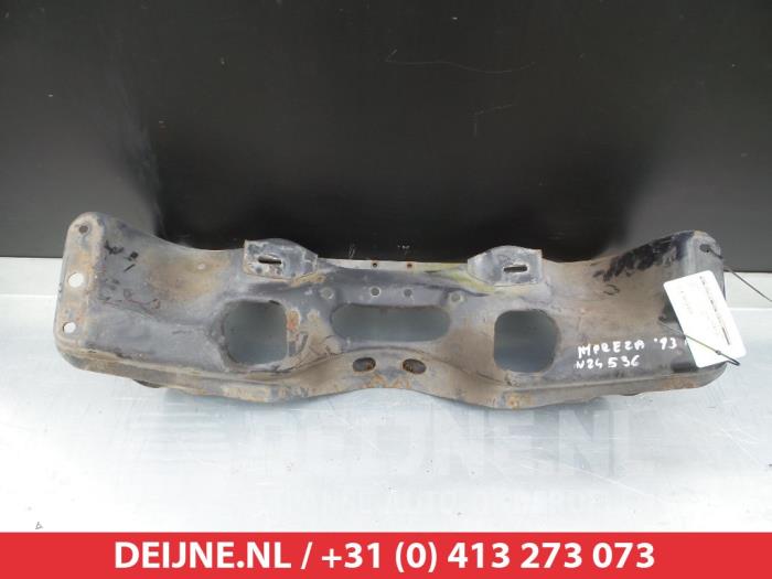 Subframe van een Subaru Impreza I (GC) 2.0i Turbo GT 16V 4x4 2000