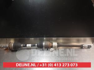Gebruikte Aandrijfas rechts-voor Suzuki SX4 (EY/GY) 1.9 DDiS Prijs € 50,00 Margeregeling aangeboden door V.Deijne Jap.Auto-onderdelen BV