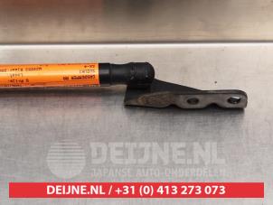 Suzuki SX-4 Gasdemper rechts-achter O295339 foto 2