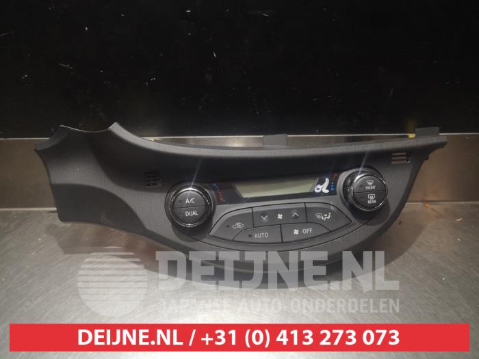 Toyota Yaris Kachel Bedieningspaneel O306480