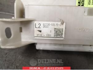 Toyota Yaris Fuse box O350365 photo 2