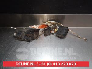 Hyundai Coupe Deurslot Mechaniek 2Deurs rechts O279166 foto 2