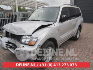 Mitsubishi Pajero Portier 4Deurs links-voor O272606 foto 2