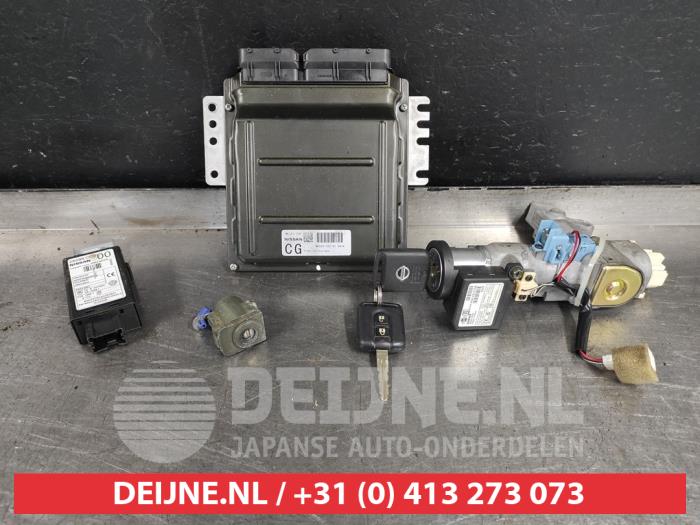 Nissan Murano Kontaktslot+Sleutel O335152