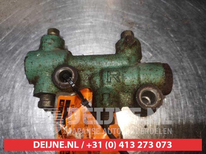 Toyota Prius Remdrukverdeler O324429