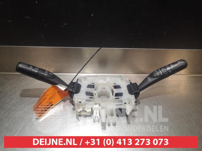 Subaru Legacy Combischakelaar Stuurkolom O308637