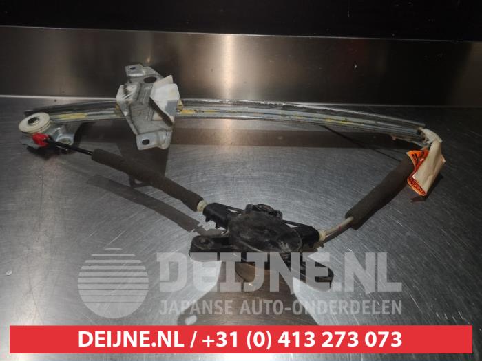 Toyota Corolla Fenstermechanik 4-türig links vorne O276033