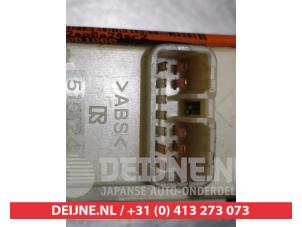 Daihatsu Materia Multi-functional window switch O312235 photo 2