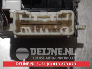 Daihatsu Materia Light switch O307153 photo 4