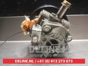 Mitsubishi Lancer Power steering pump O331497 photo 3