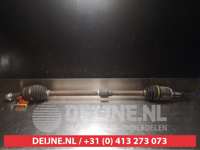 Mitsubishi Lancer Aandrijfas rechts-voor O319587