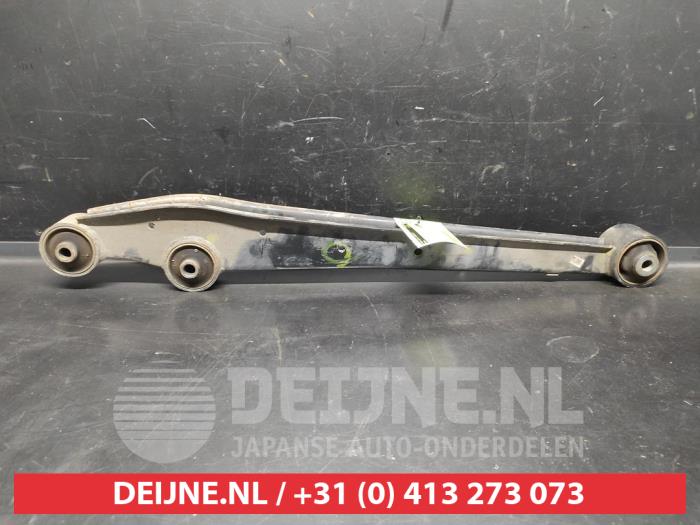 Nissan Pixo Draagarm links-achter O383336