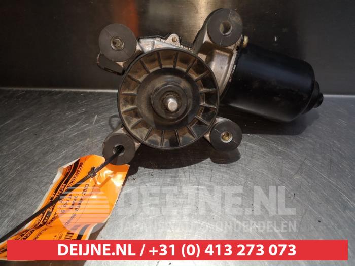 Mitsubishi Pajero Scheibenwischermotor vorne O348995