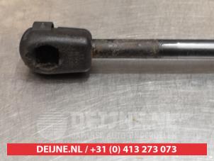 Ssang Yong Kyron Rear gas strut, left O294061 photo 3