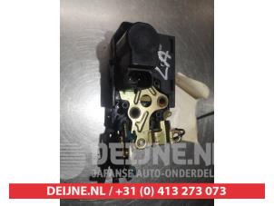 Daewoo Tacuma Deurslot Mechaniek 4Deurs links-achter O280280 foto 2