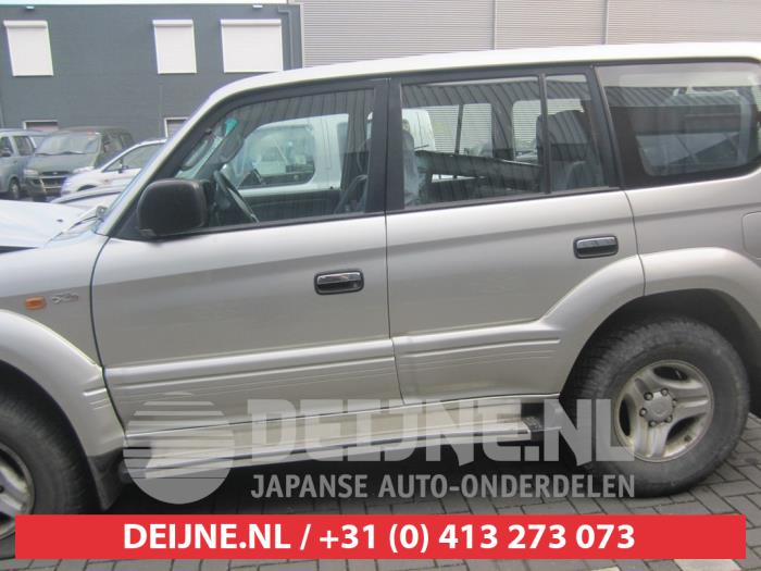 Toyota Landcruiser Portier 4Deurs links-achter O285873