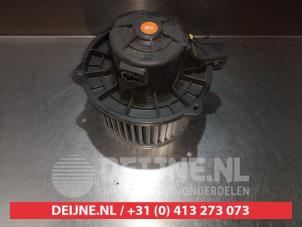 Kia Soul Heating and ventilation fan motor O367088 photo 2